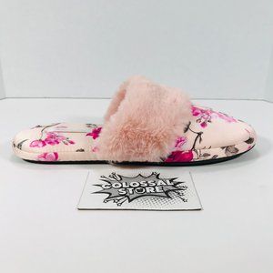 ❌SOLD❌ BRAND NEW✨ Victoria's Secret Rose Faux Fur Slipper